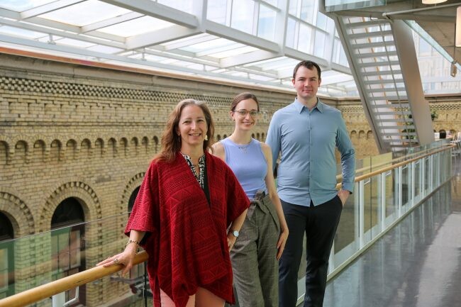 Female faculty with two graduate students