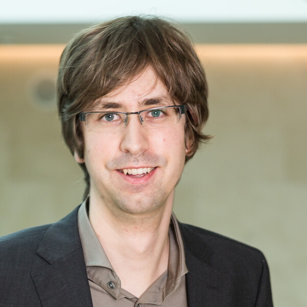 headshot of Hannes Rost