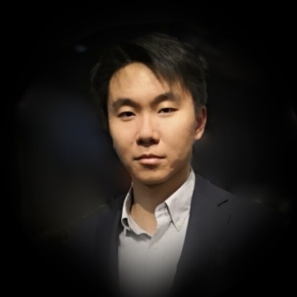 Headshot of Tianhao Chen