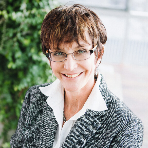 Headshot of Brenda Andrews